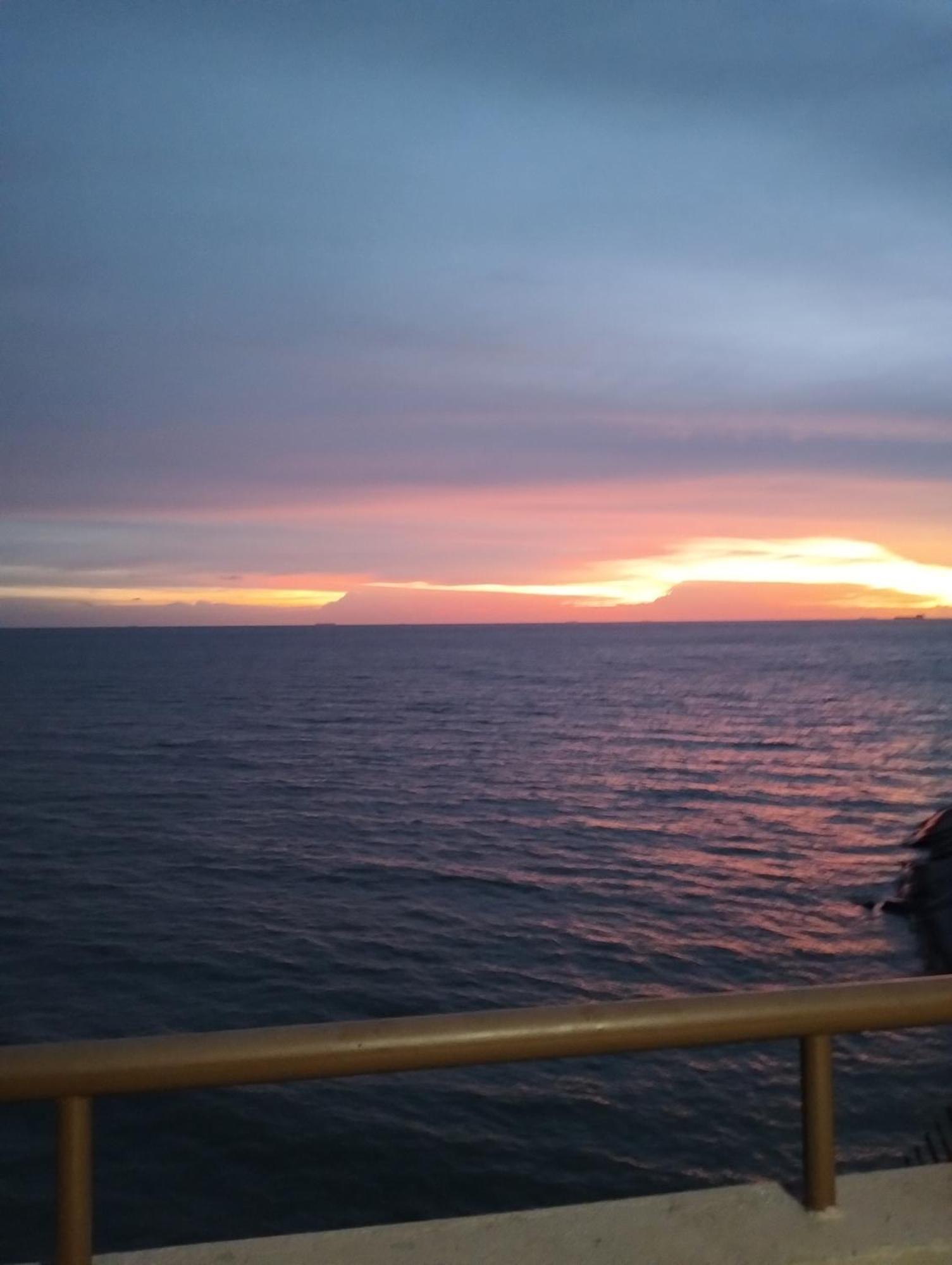 Paradise Seaview Homestay Port Dickson Exterior foto